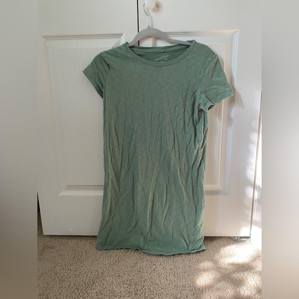 Green universal thread tee shirt dress